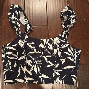 JOA Los Angeles Crop Top